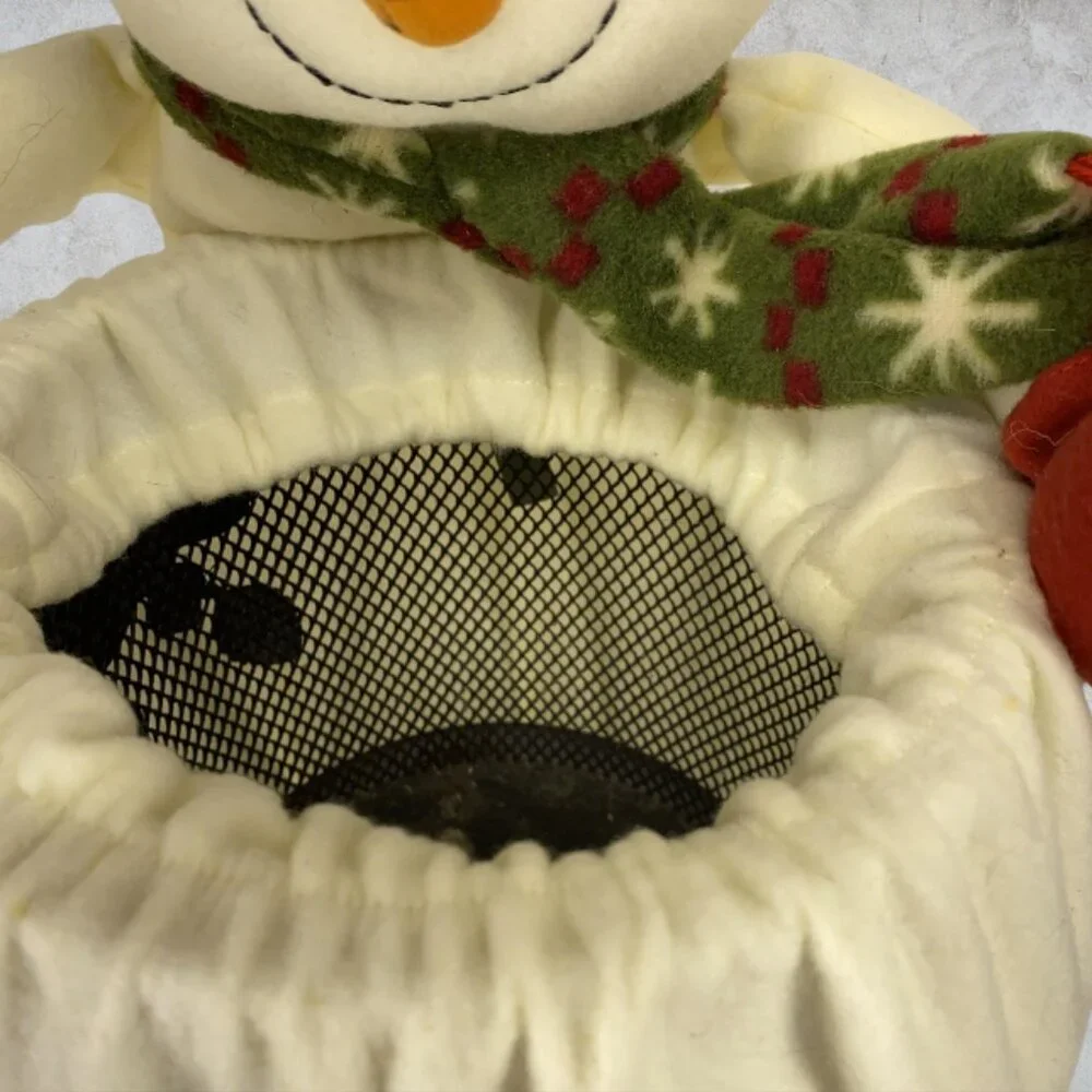 SNOWMAN BIN COVER -- Festive Felt Cover for Trashcan, Small, Pulls On, Christmas